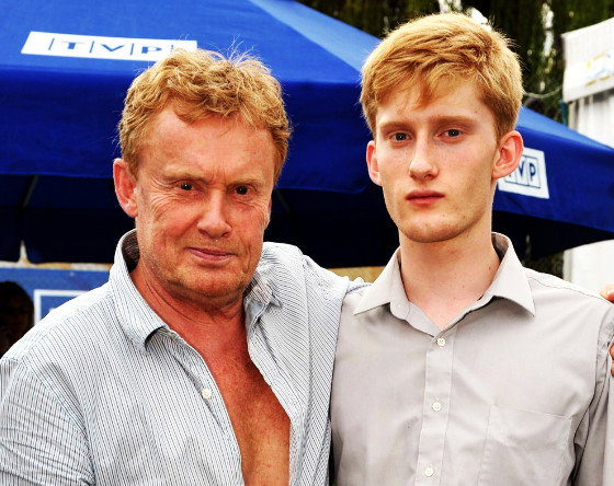 Daniel Olbrychski, Viktor Longo