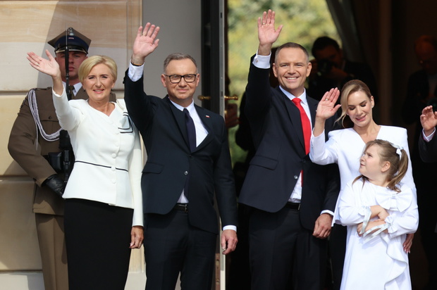 Wejście pary prezydenckiej do Pa?acu Prezydenckiego