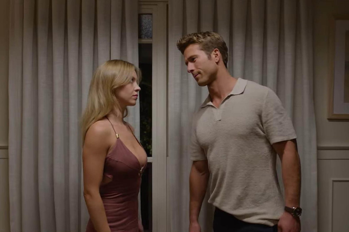 Film "Tylko nie ty". Sydney Sweeney i Glen Powell
