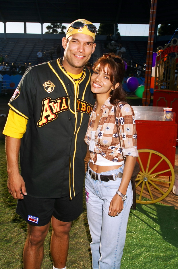 David Justice i Halle Berry 1996 MTV Rock n' Jock Softball