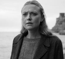 JAMNIK Ripley. Dakota Fanning