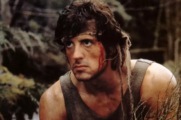 Sylvester Stallone w filmie Rambo: Pierwsza krew.