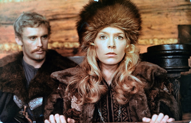 Daniel Olbrychski, Małgorzata Braunek, kadr z filmu „Potop” Jerzego Hoffmana, 1973-1974
