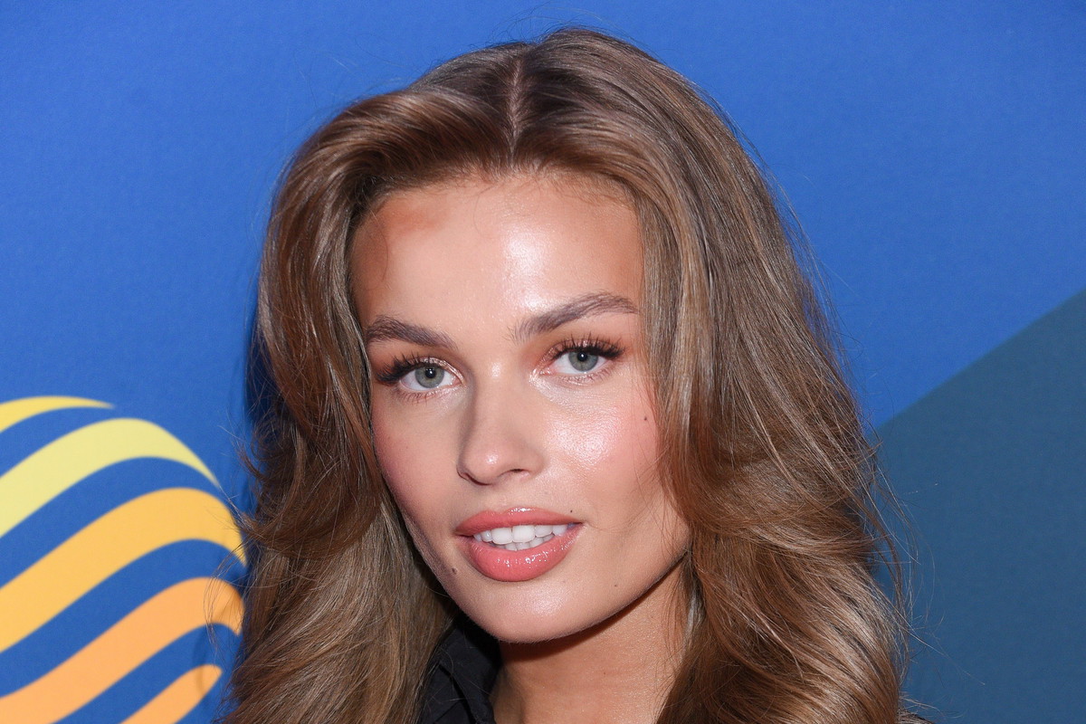 Julia Surys