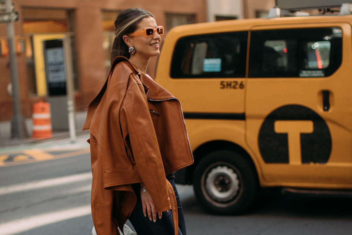 Brązowa kurtka - Nowy Jork