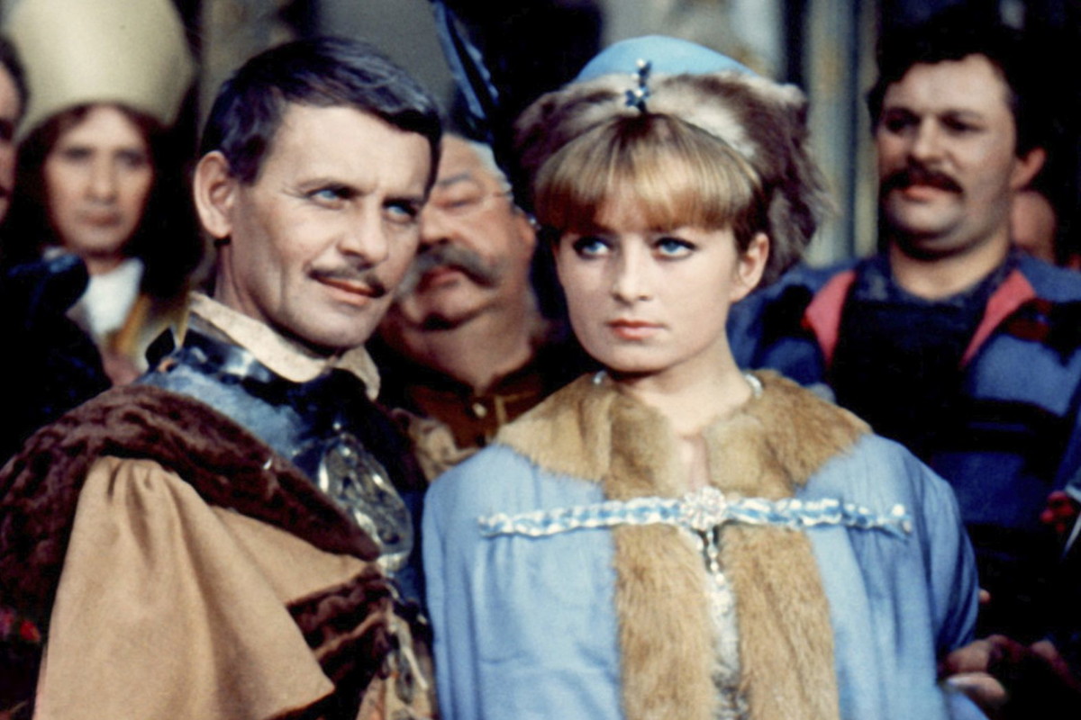 Tadeusz Łomnicki, Magdalena Zawadzka, kadr z filmu „Pan Wołodyjowski”, 1969 rok - jamnik