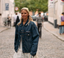 Denim na ulicach Kopenhagi - trend na jesień 2025