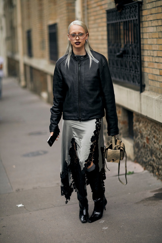 Paris str S24 1022