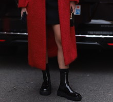 Street Style - Paris Fashion Week - Womenswear Fall/Winter 2024/2025 - Day Seven