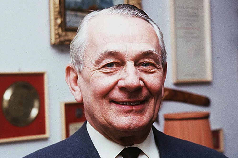 1971. Piosenkarz Mieczysław Fogg.