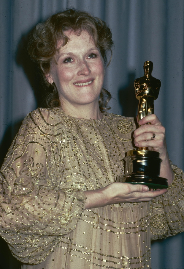 Los Angeles.CA.USA .  LIBRARY. Meryl Streep winning Best Actress Oscar in 1982 Sophie's Choice for Sophie's Choice . 54th  Annual Academy Awards. 11th April  1983 . Captioned 27th February 2012.   Ref:LMK30-001-270212.  Peter Borsari Luongo/PIP-Kudospix/L