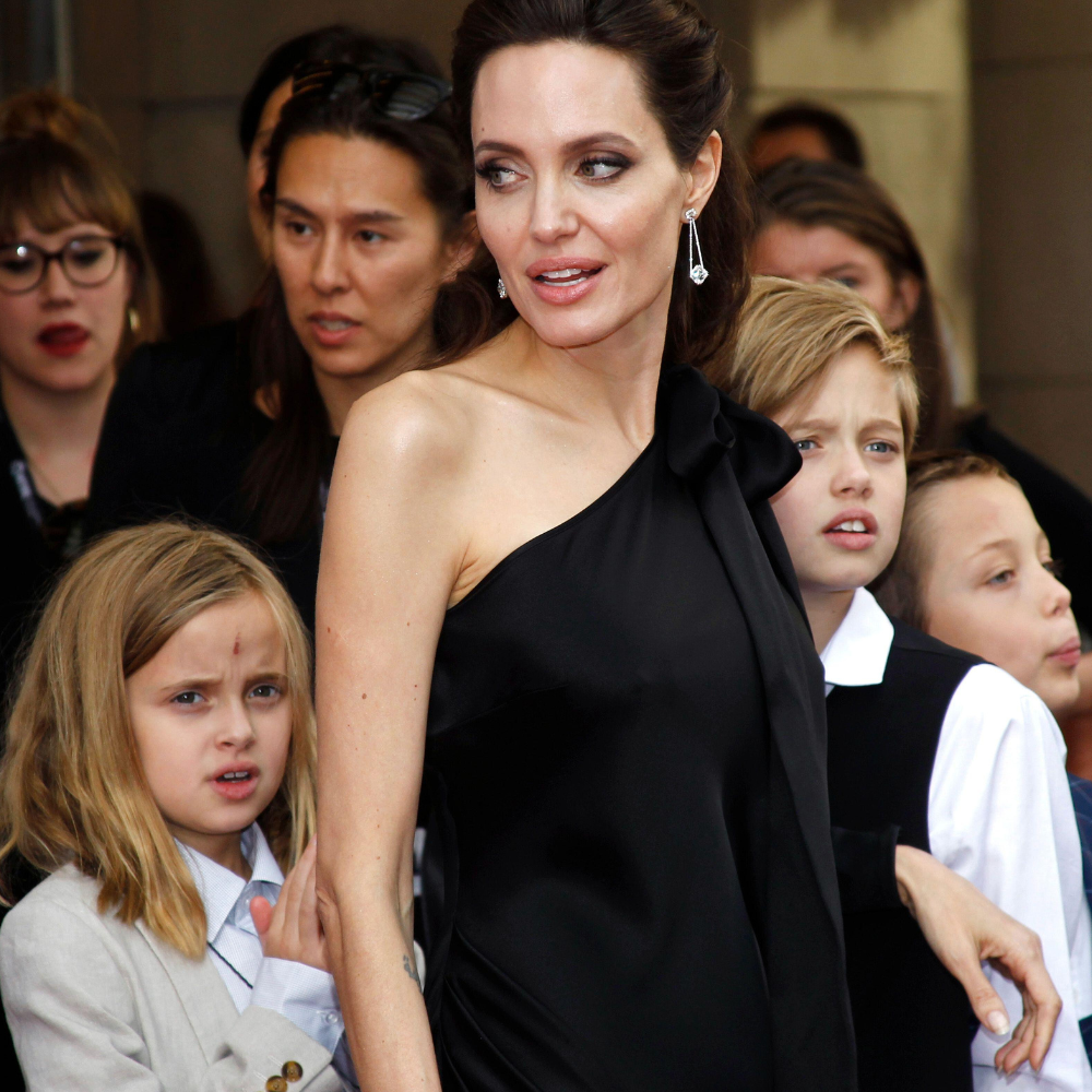 JAMNIKVivienne Jolie-Pitt, Angelina Jolie and Shiloh Jolie-Pitt