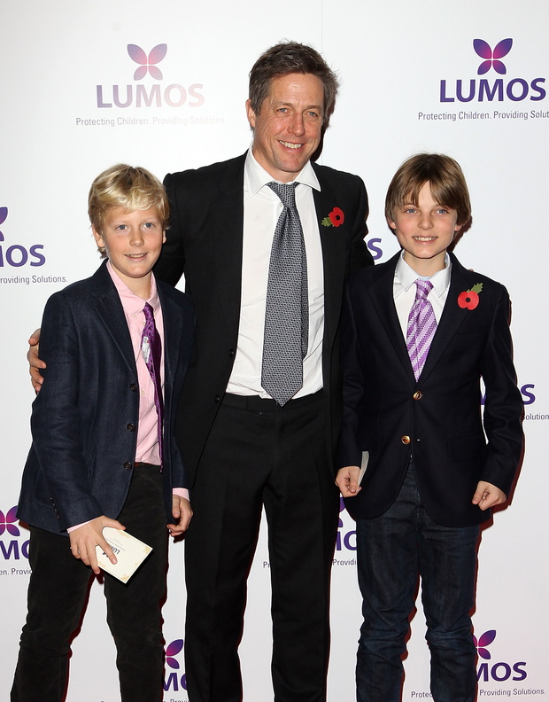 Hugh Grant ze swoim chrześniakiem Damianem Hurley