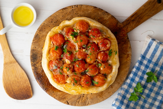 Tarta tatin z pomidorami
