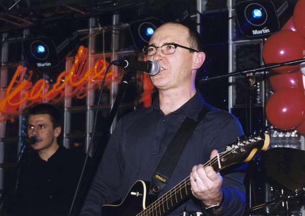 De Mono, 2000 rokAKPA