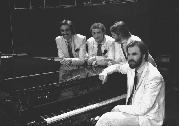 1985,  Zespół muzyczny "VOX" Witold Paszt, Jerzy Słota, Andrzej Kozioł, Ryszard Rynkowski.