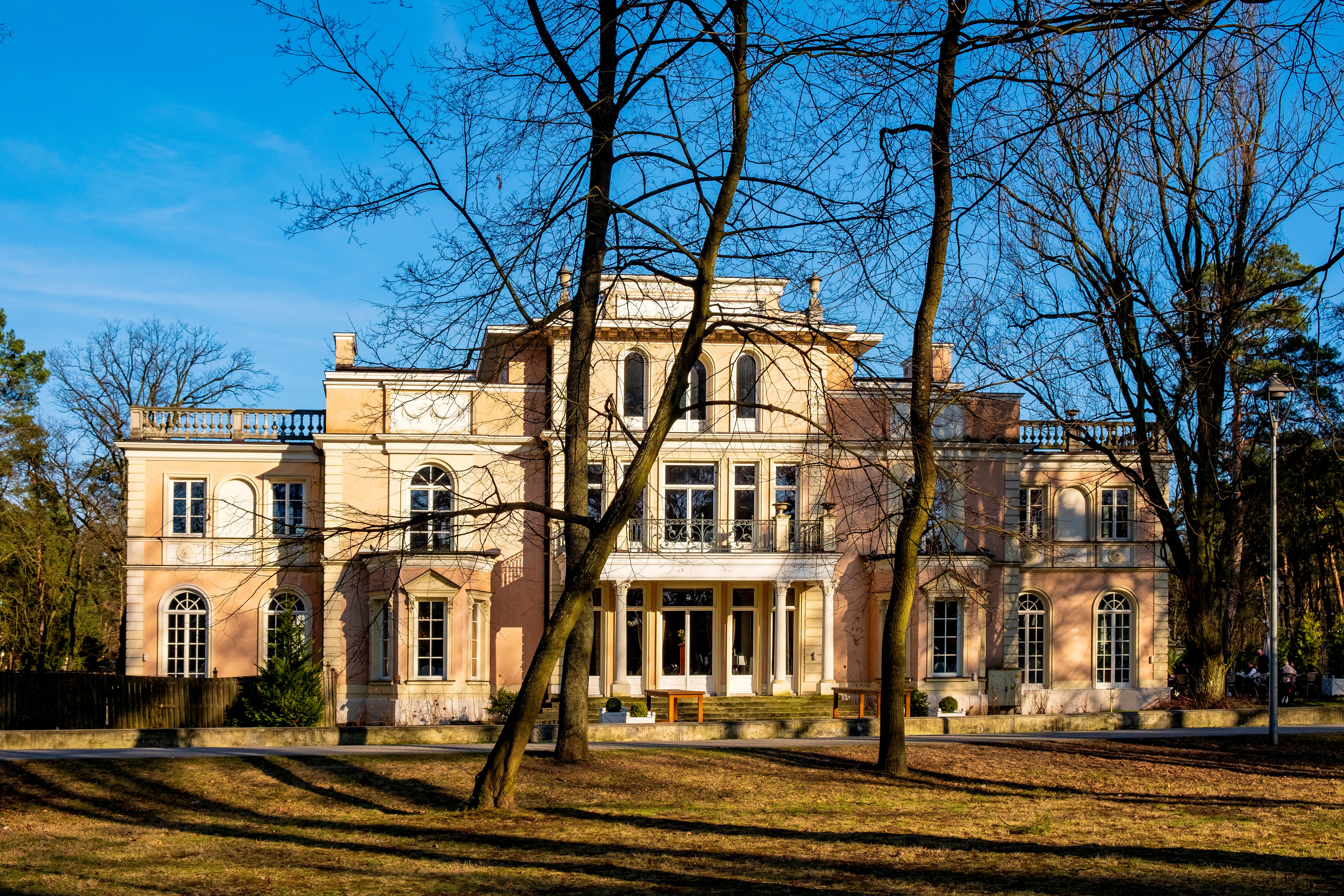 Casino Palace w Parku Zdrojowym to prawdziwa perła architektury.