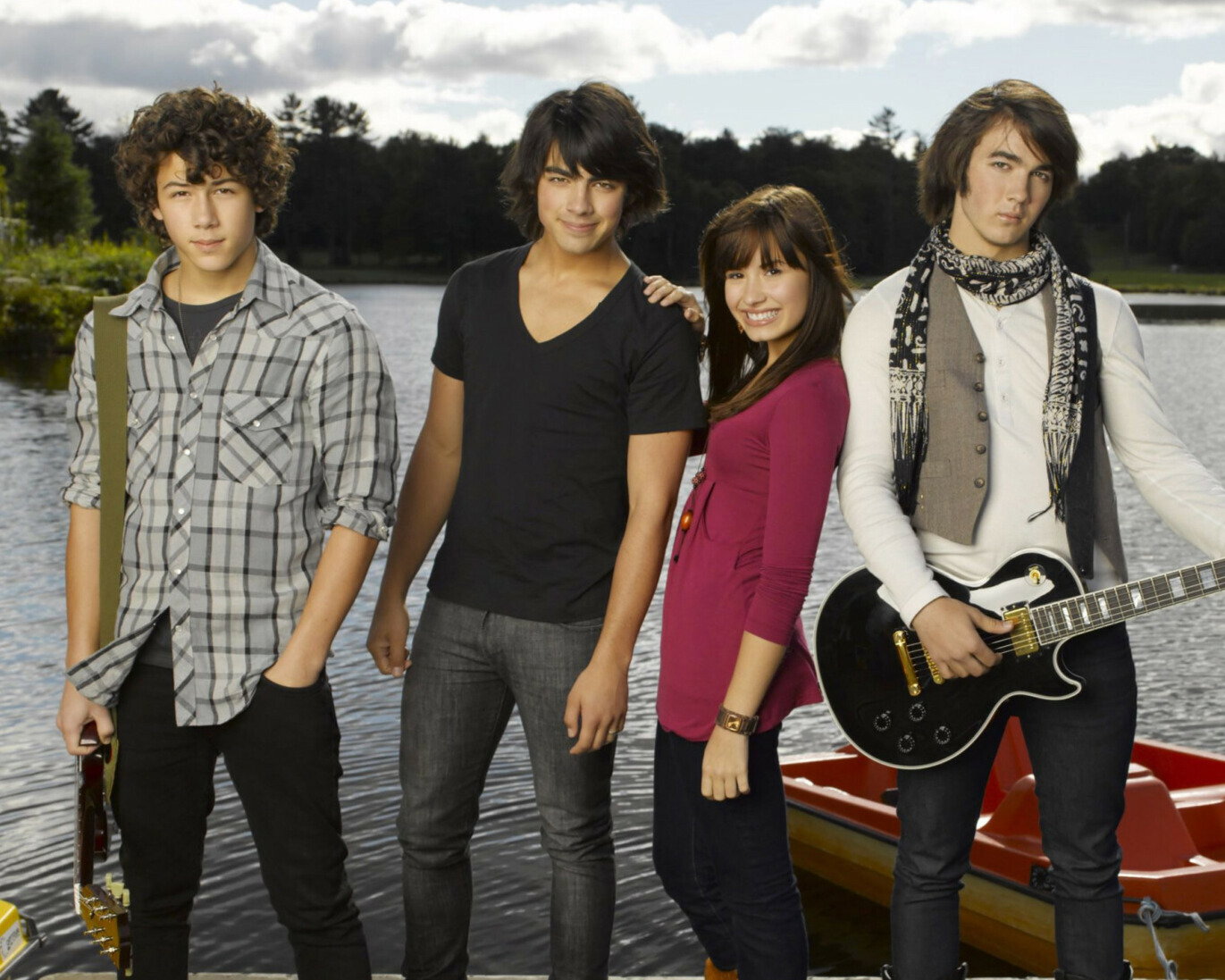 Nick Jonas, Joe Jonas, Demi Lovato, Kevin Jonas, 2008 rok. Camp Rock