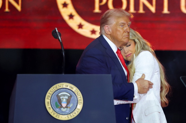 Erika Kirk, Donald Trump