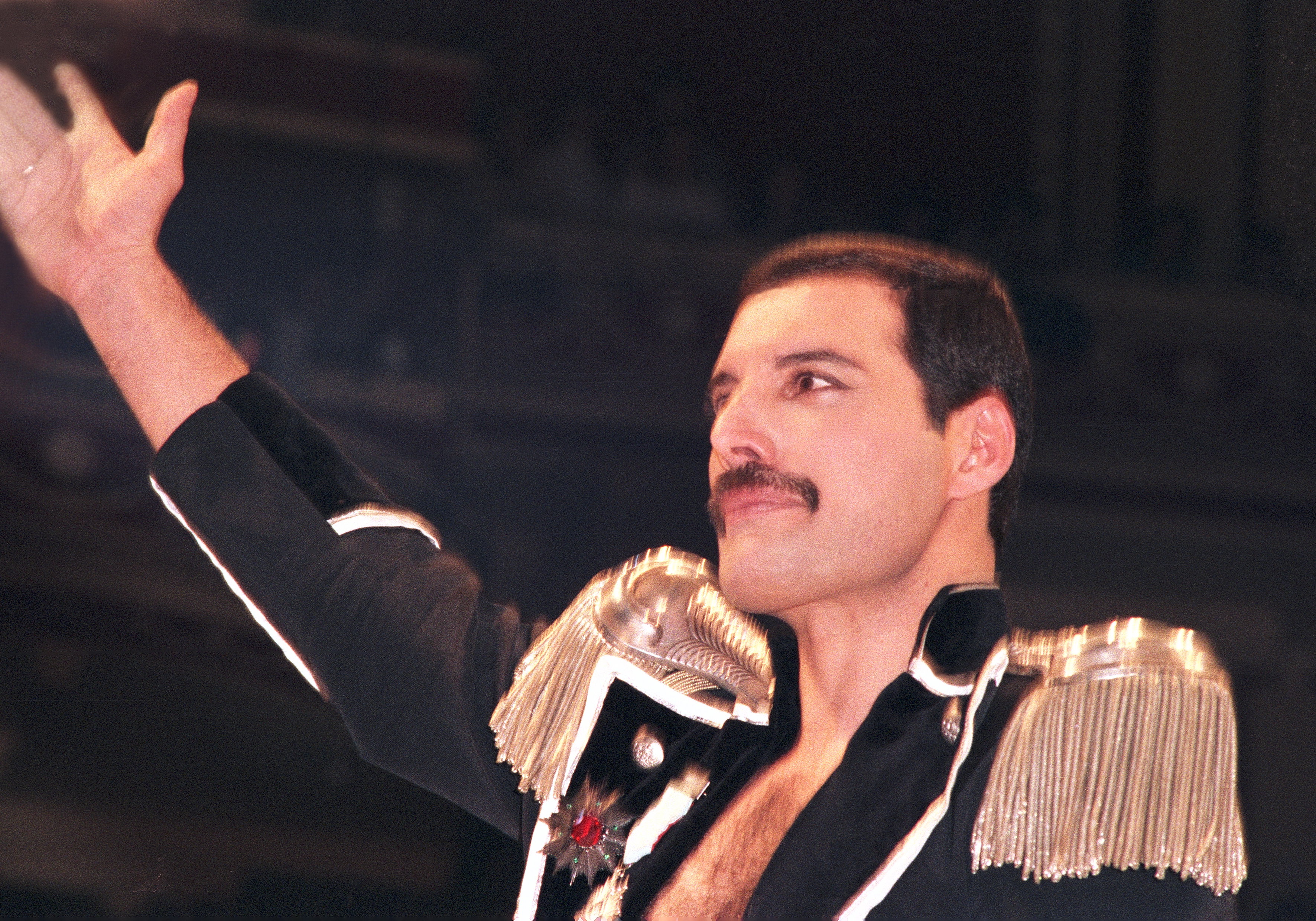 Freddie Mercury, 1985 rok