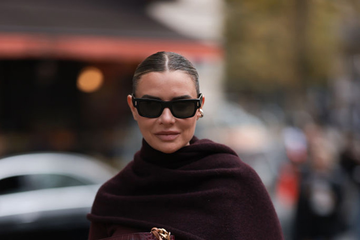 Burgundowy sweter, hit jesieni