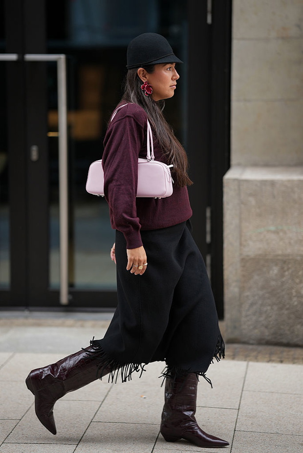 Burgundowy sweter
