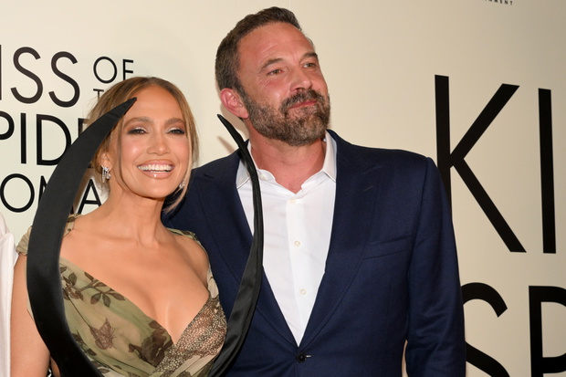 Jennifer Lopez i Ben Affleck pojawili się razem na premierze „Pocałunek Kobiety Pająka” w Nowym Jorku, 2025