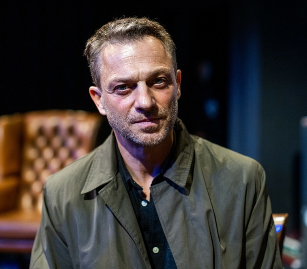 Grzegorz Damięcki, Wariacje enigmatyczne w Teatrze Ateneum, 19