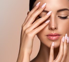 Tulle nails - trend manicure