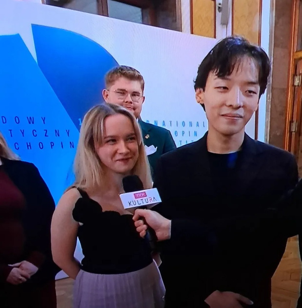 Hyuk Lee z wiolonczelistką Marceliną Wojtoń