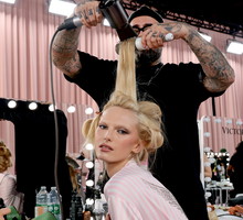 Victoria's Secret Fashion Show 2025 - Hair & Makeup