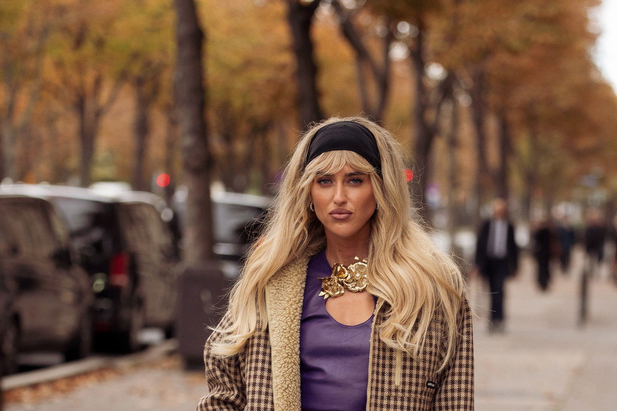 Street Style - Paris Fashion Week - Womenswear Spring Summer 2026 - Day Eight