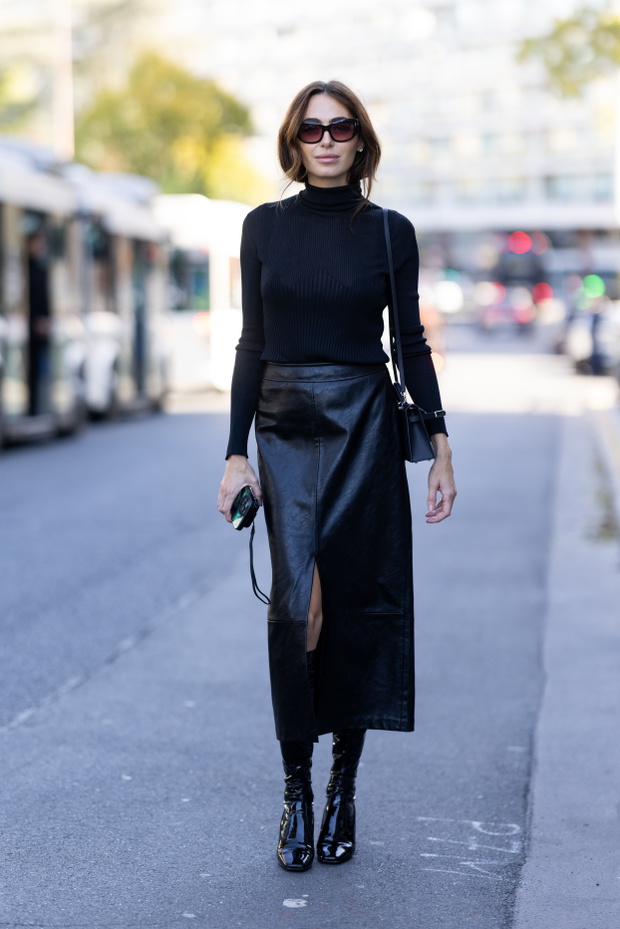 Street Style - Paris Fashion Week - Womenswear Spring Summer 2026 - Day Nine