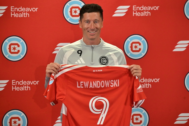 Chicago Fire FC introduces Robert Lewandowski