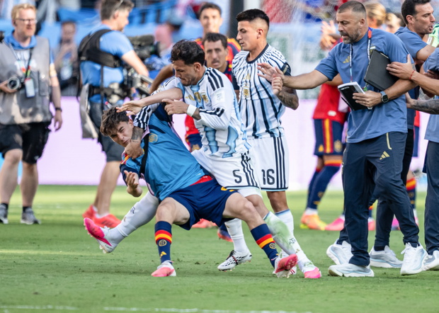 Hiszpania-Argentyna. Leandro Paredes, Gavi