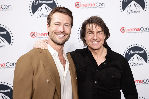 Tom Cruise, Glen Powell