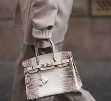 Street Style - Paris Fashion Week - Womenswear Spring/Summer 2025 - Day Six