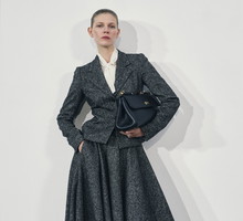 BREUNINGER.COM_Kampania AW 2025_Look Dolce&Gabbana_11