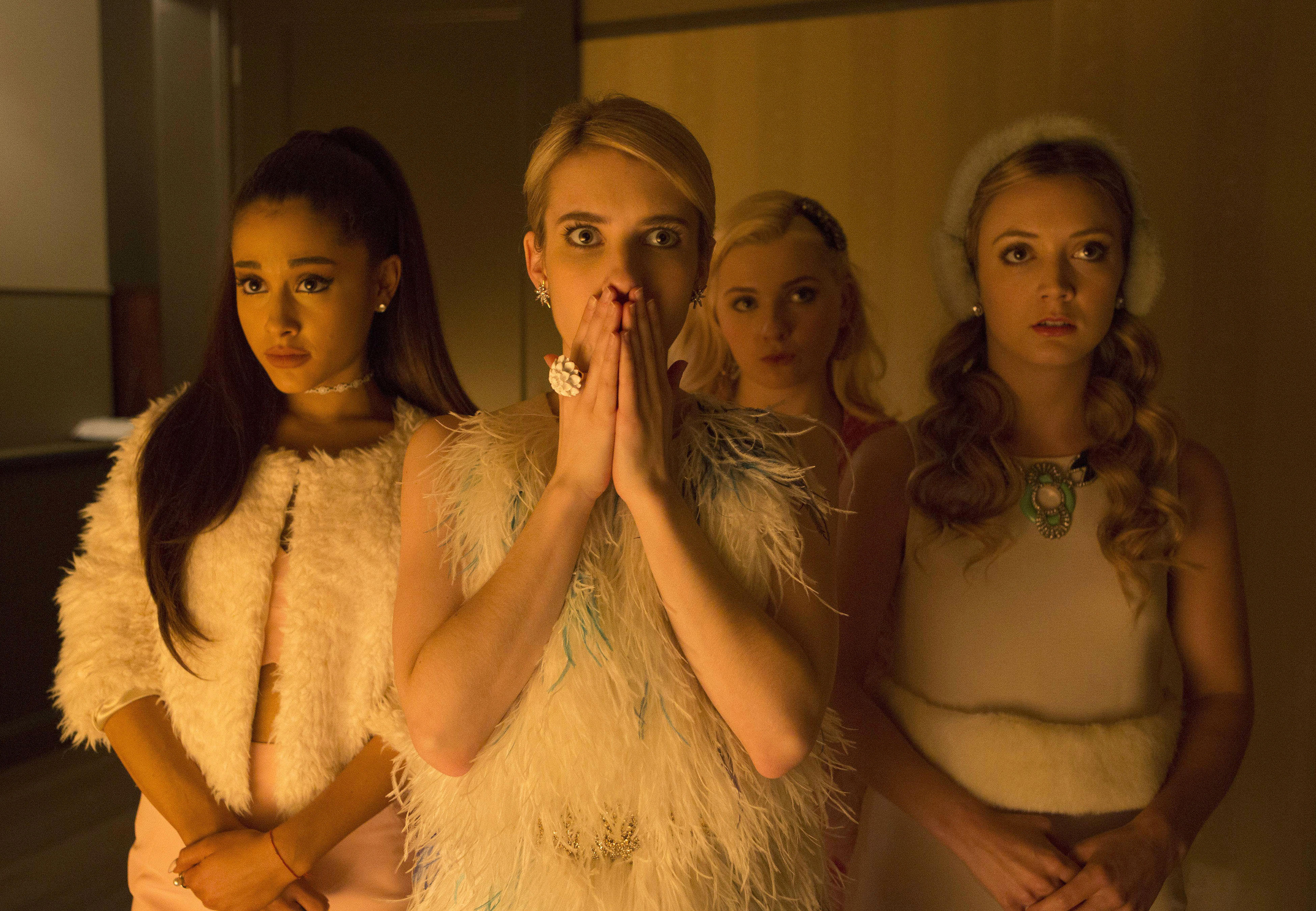 Serial "Scream Queens", sezon 1. Ariana Grande, Emma Roberts, Abigail Breslin i Billie Lourd