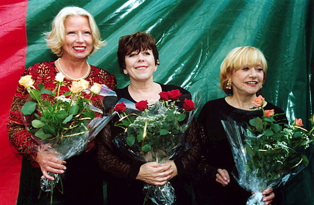Bożena Dykiel, Krystyna Sienkiewicz, Elżbieta Jodłowska, 2001