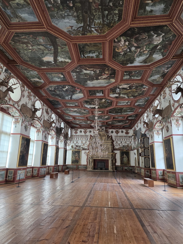 Pałac Weikersheim , salon myśliwski.
