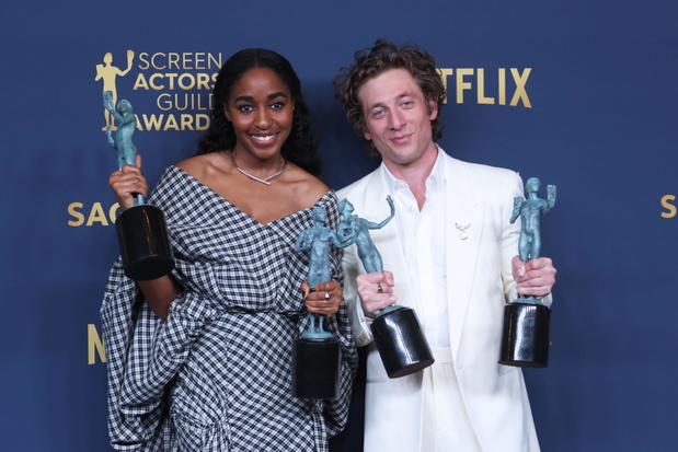 February 24, 2024, Los Angeles, Ca, USA: LOS ANGELES, CALIFORNIA - FEBRUARY 24: (L-R) Ayo Edebiri and Jeremy Allen White, winners of the Outstanding Performance by a Female and Male Actor in a Comedy Series and Outstanding Performance by an Ensemble in a