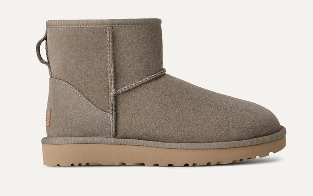 UGG Women's Classic Mini II Boot, 850 zł