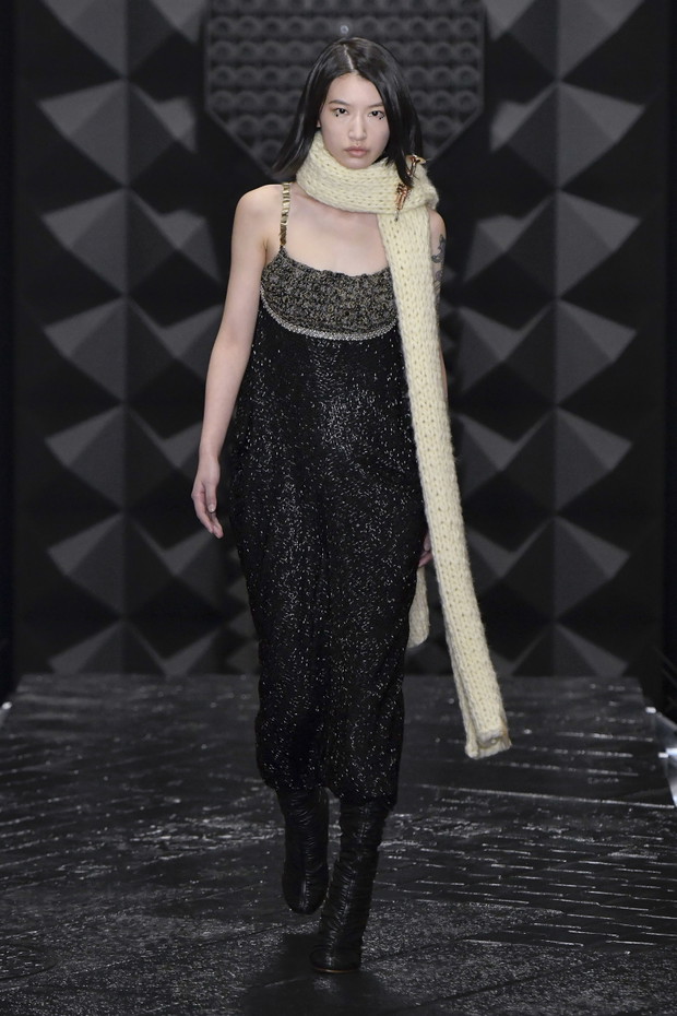 Louis Vuitton - Runway - Fall/Winter 2023-2024 Paris Fashion Week