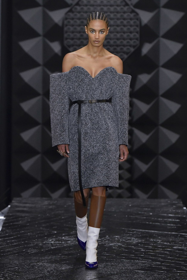 Louis Vuitton - Runway - Fall/Winter 2023-2024 Paris Fashion Week