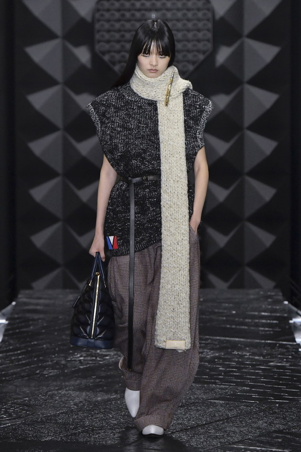 Louis Vuitton - Runway - Fall/Winter 2023-2024 Paris Fashion Week