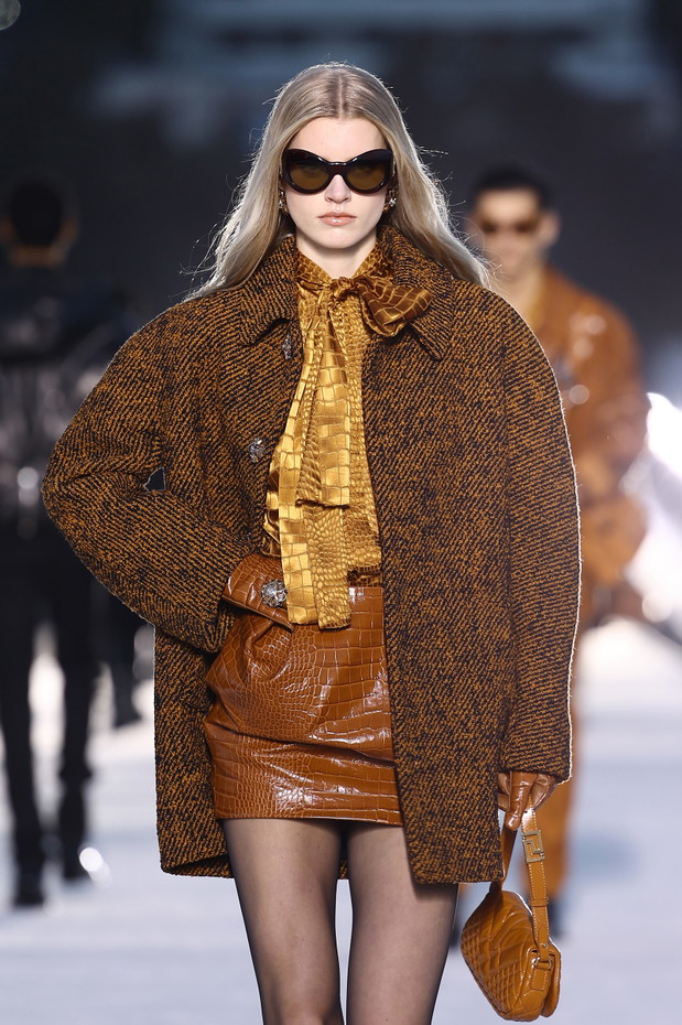 Versace FW23 Show - Runway Show
