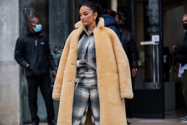 Street Style Day Two - Paris Fashion Week - Menswear F/W 2022-2023