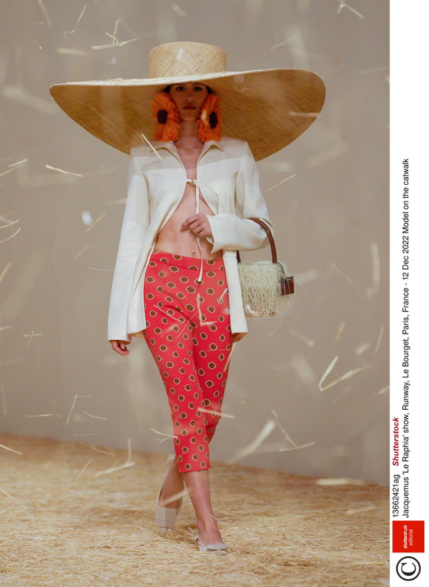 Pokaz Jacquemus 'Le Raphia' - lato 2023