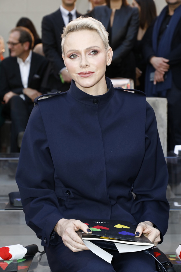 Akris : Front Row - Paris Fashion Week - Womenswear Spring/Summer 2023